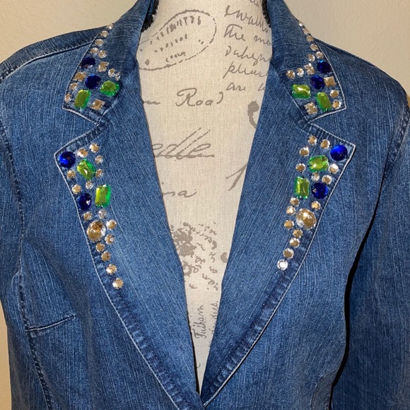 Hearts of Palm Jean Jacket - Picture 2 of 6